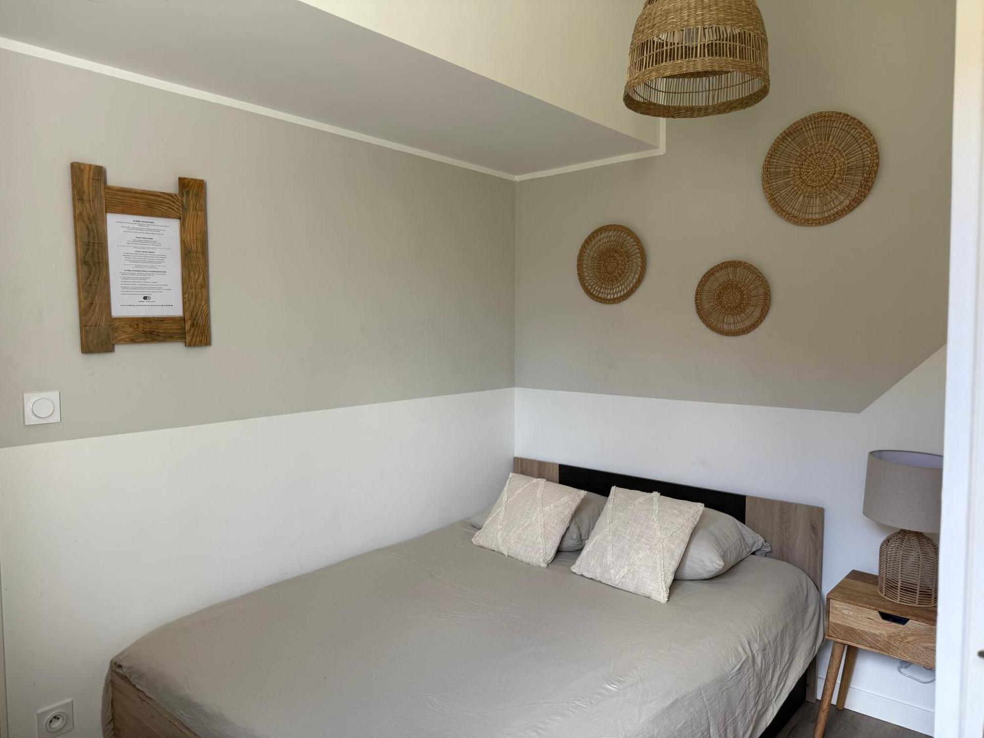 Loft, Studio And Love Rooms Bourg-Saint-Christophe Exterior photo